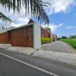 for rent 4 Bedrooms Villa with Mezzanine in the Heart of Canggu (2)