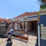 disewakan Rumah 1½ Lantai di Jalan Raya Muding Kerobokan (2)